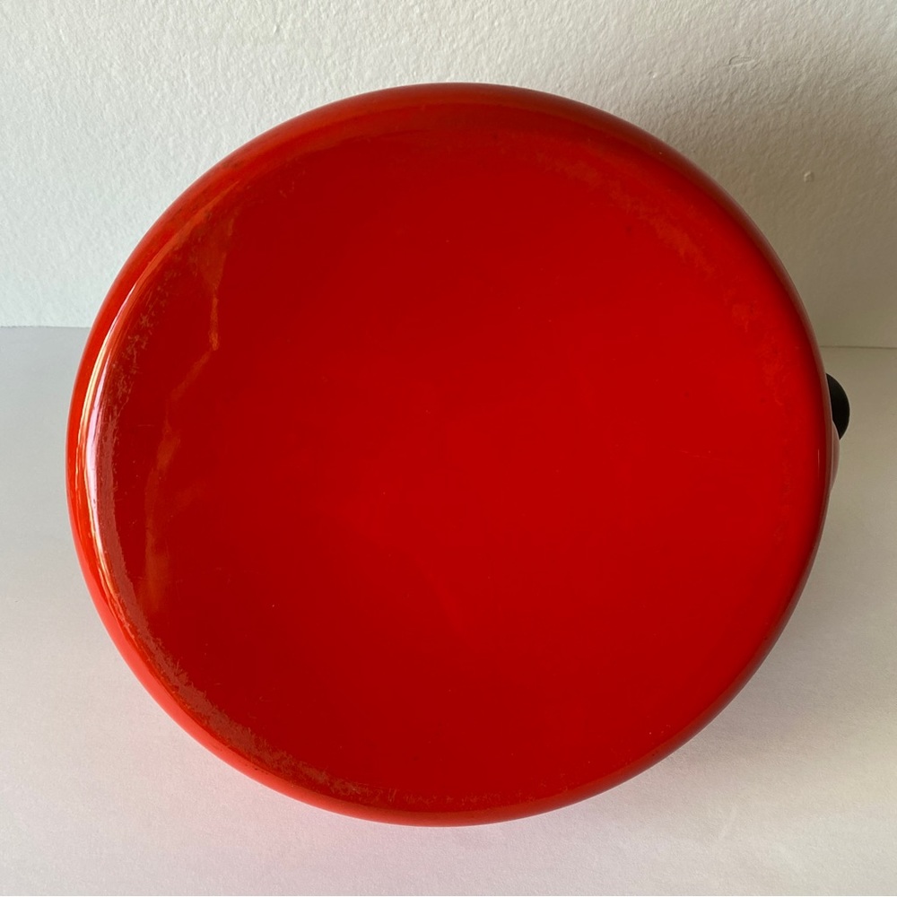 Le Creuset Cherry Red Whistling Kettle - Picture 7 of 11